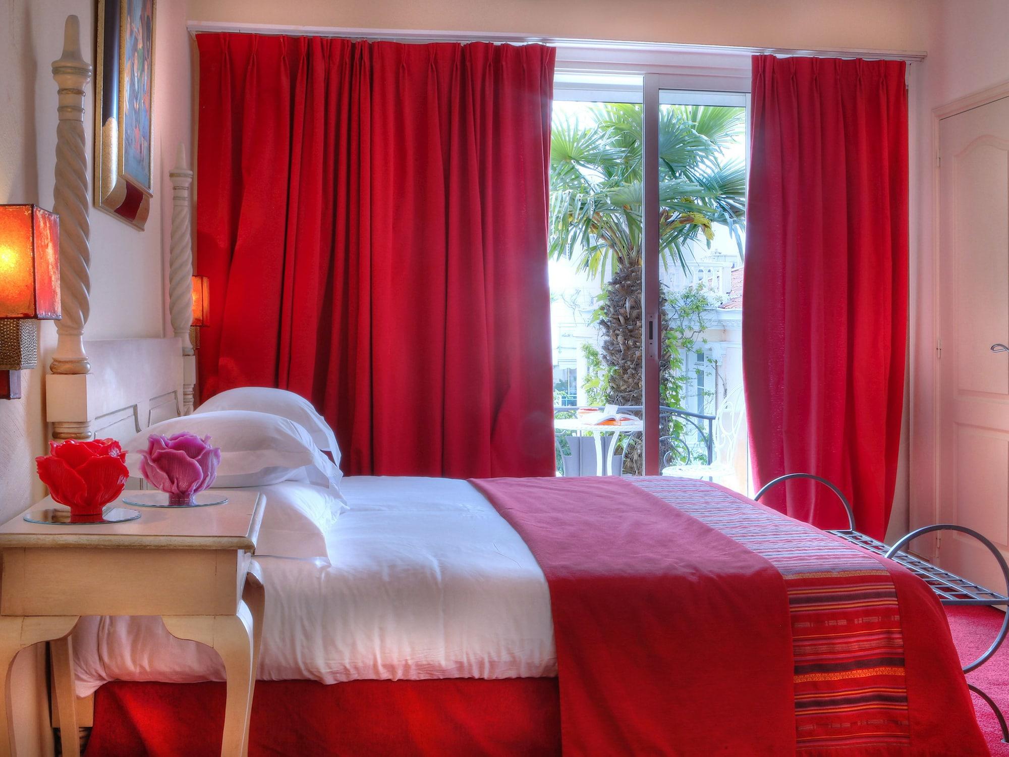 Hotel La Villa Sainte Valerie Adults Only Жуан-Ле-Пин Екстериор снимка