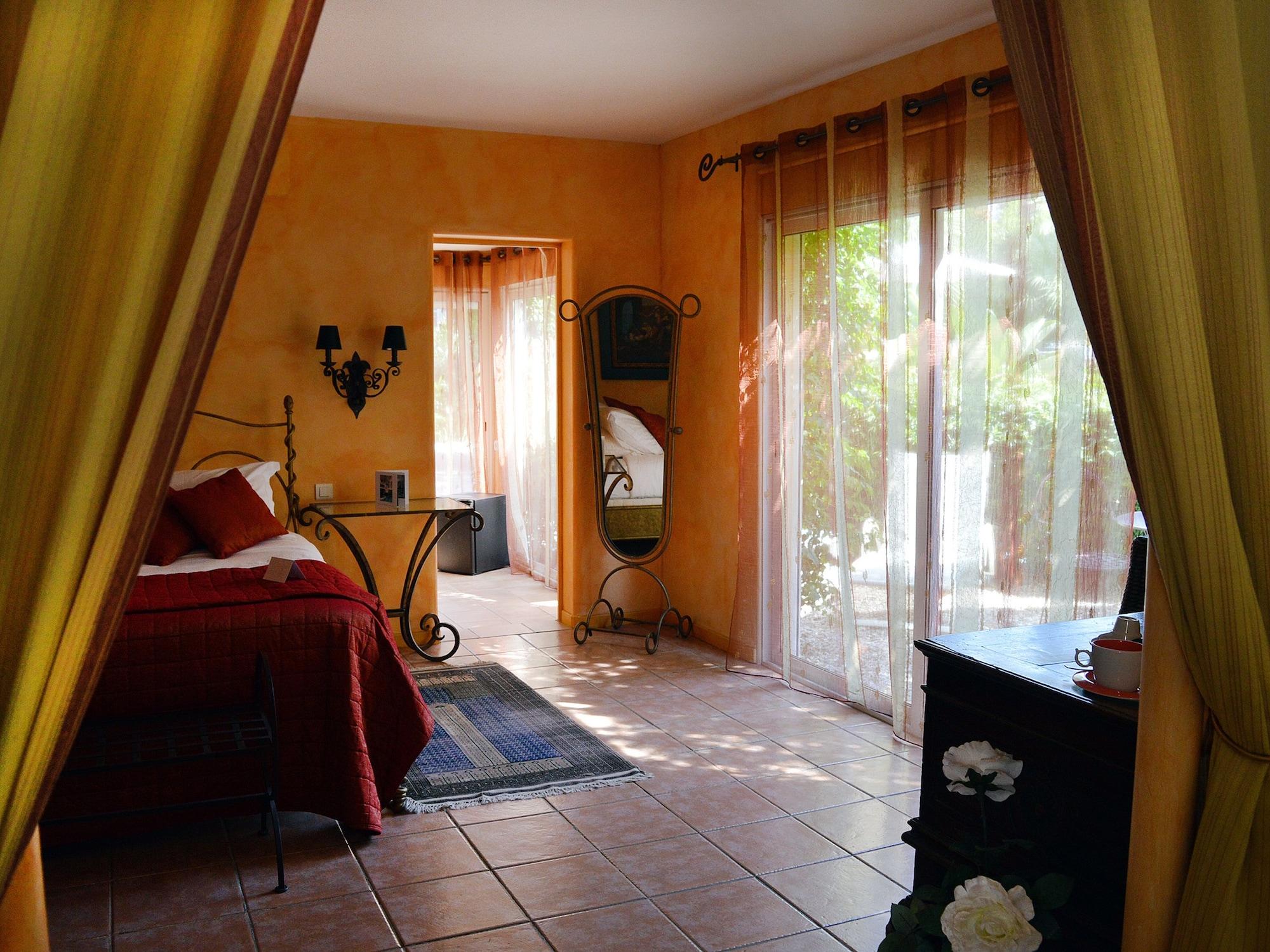 Hotel La Villa Sainte Valerie Adults Only Жуан-Ле-Пин Екстериор снимка
