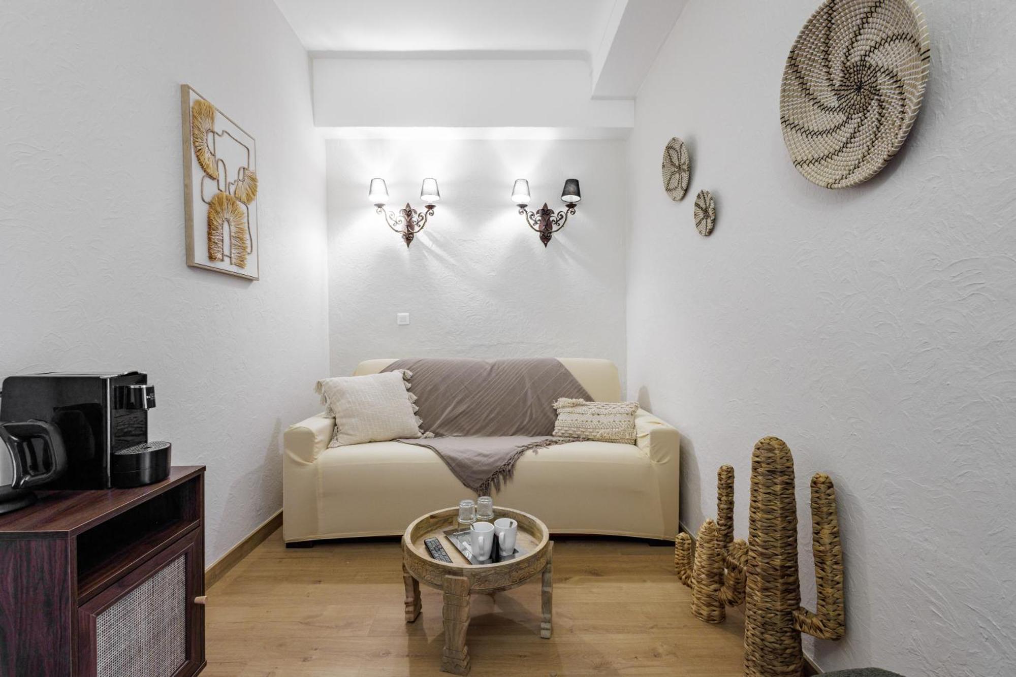 Hotel La Villa Sainte Valerie Adults Only Жуан-Ле-Пин Екстериор снимка