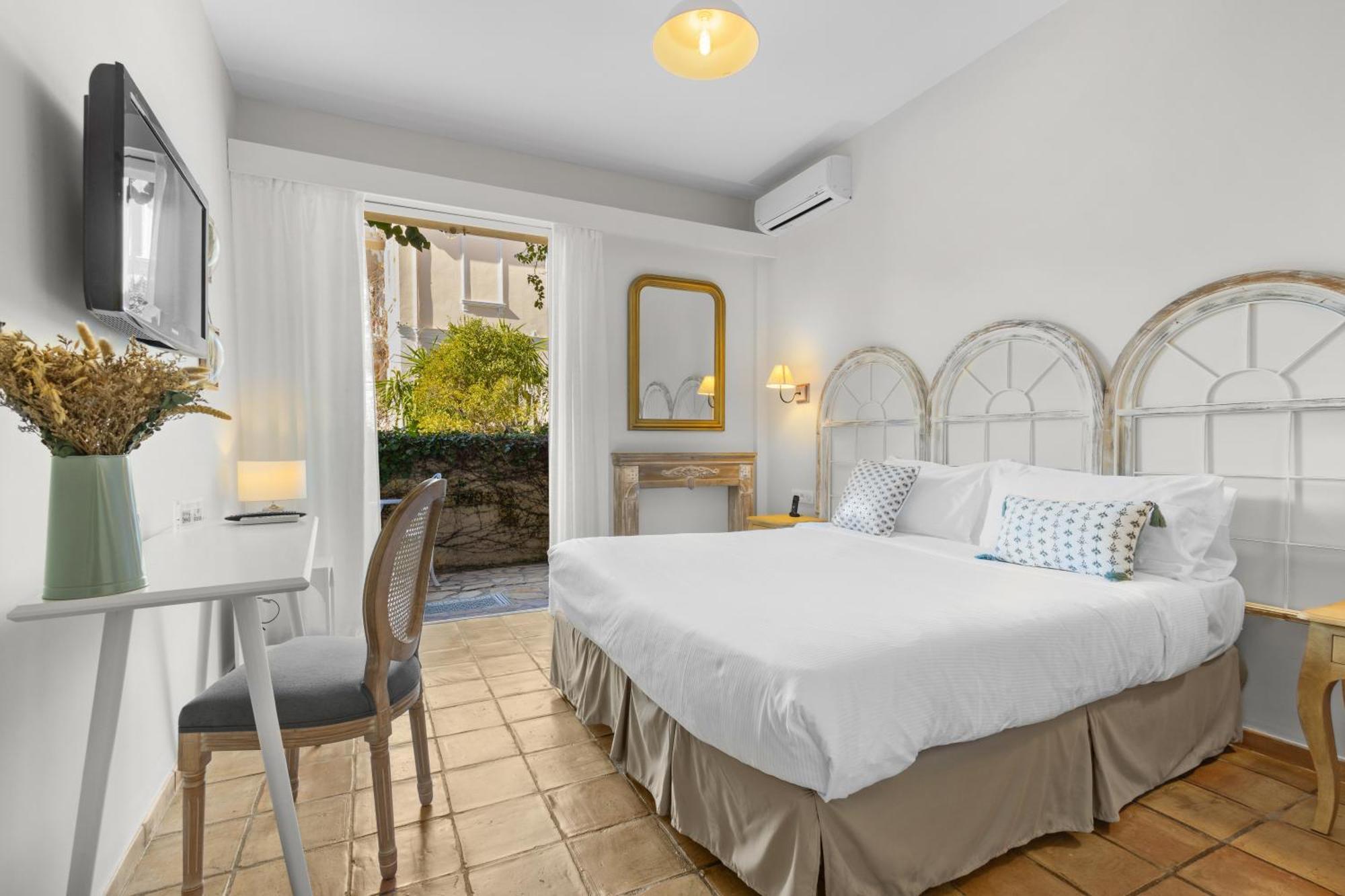 Hotel La Villa Sainte Valerie Adults Only Жуан-Ле-Пин Екстериор снимка