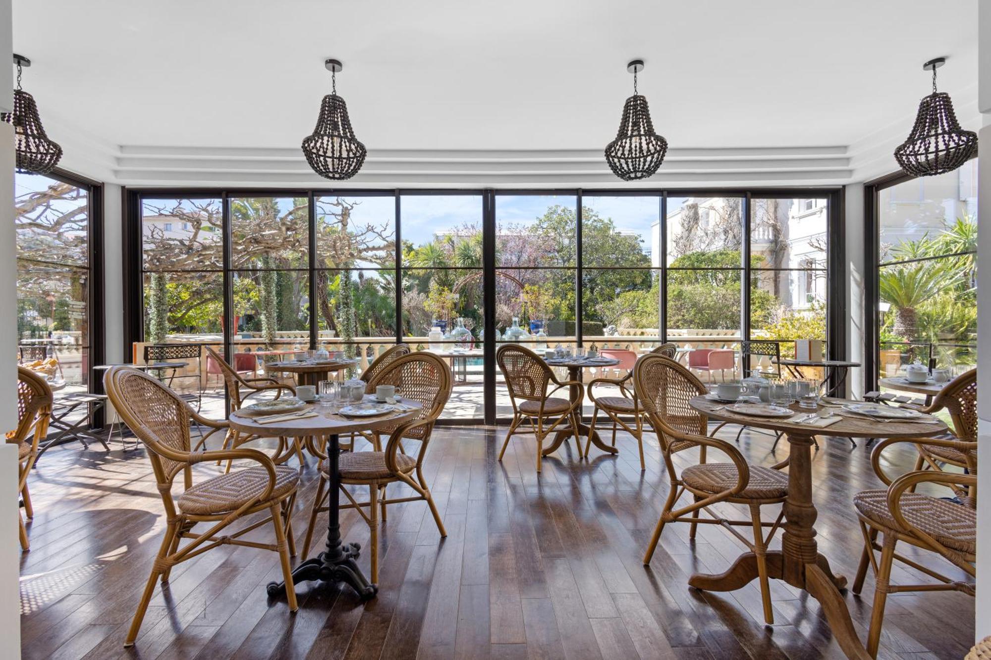 Hotel La Villa Sainte Valerie Adults Only Жуан-Ле-Пин Екстериор снимка