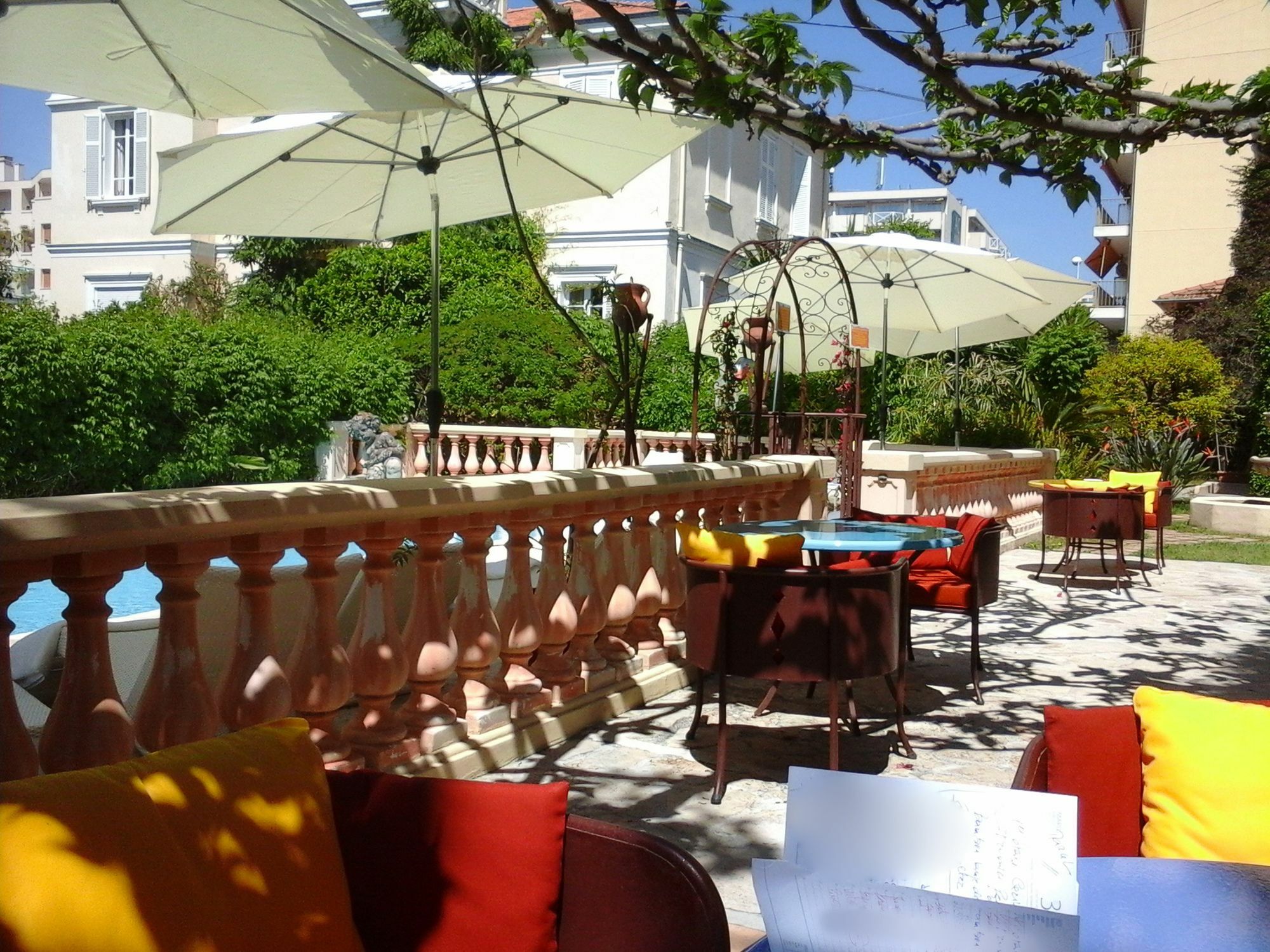 Hotel La Villa Sainte Valerie Adults Only Жуан-Ле-Пин Екстериор снимка
